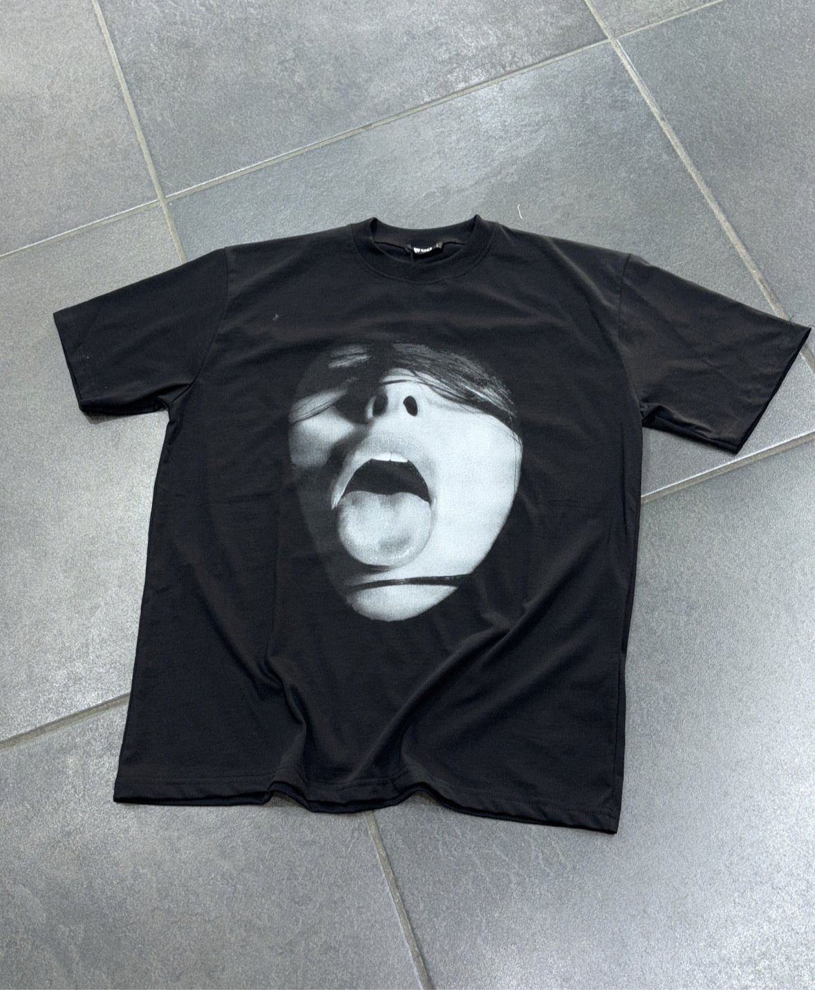 T-shirt rowed