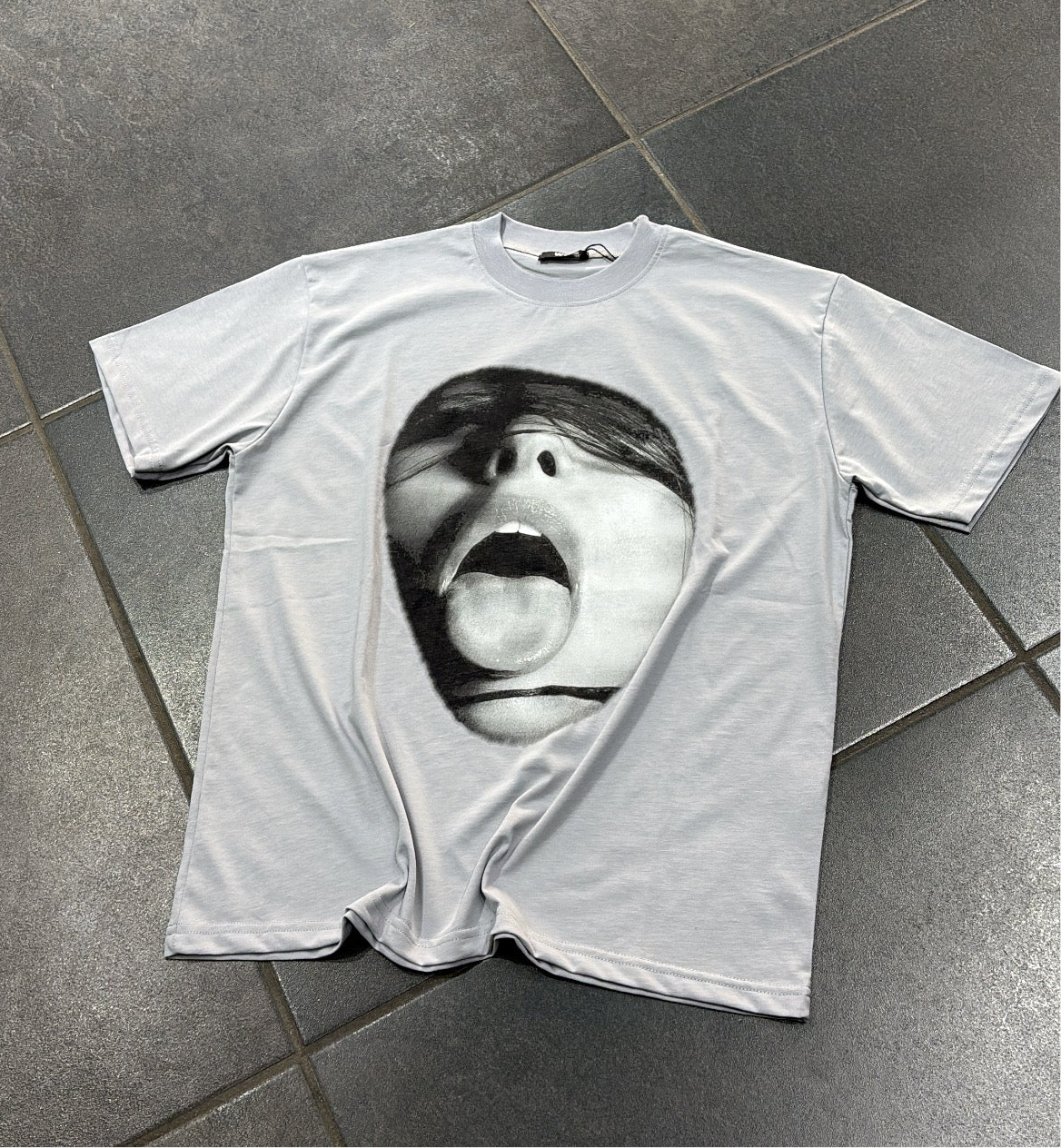 T-shirt rowed