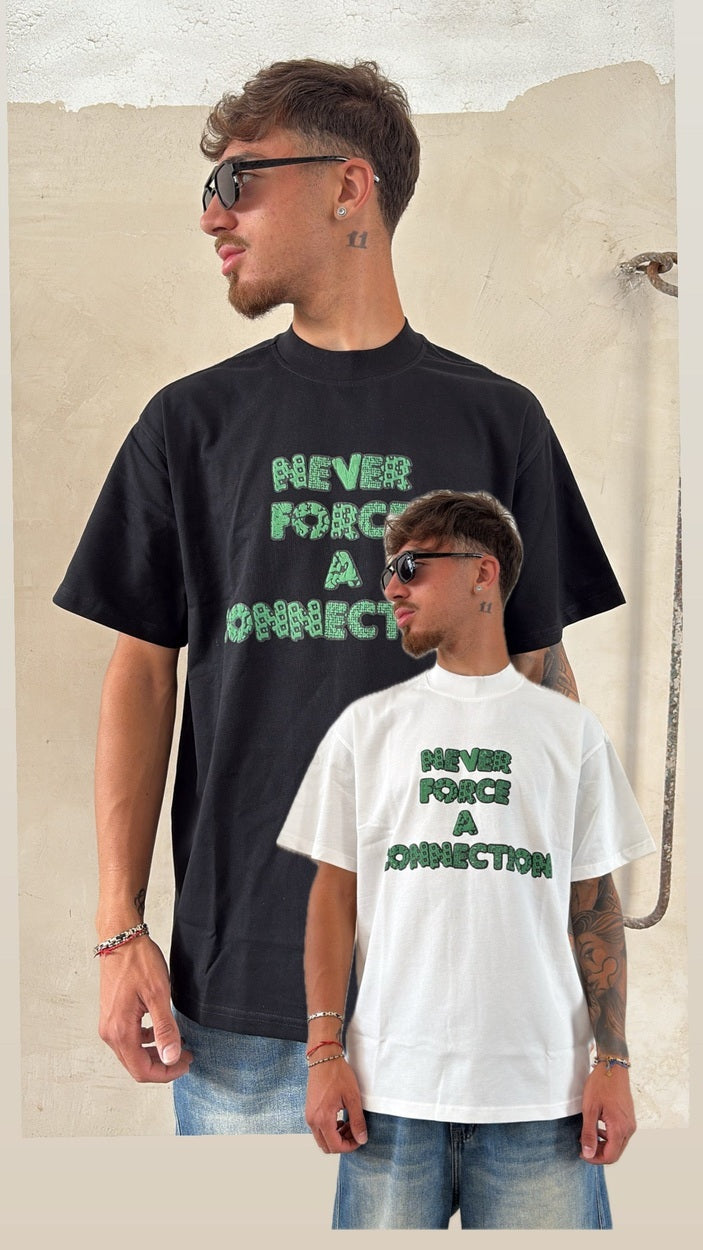 T-SHIRT CONNECTION