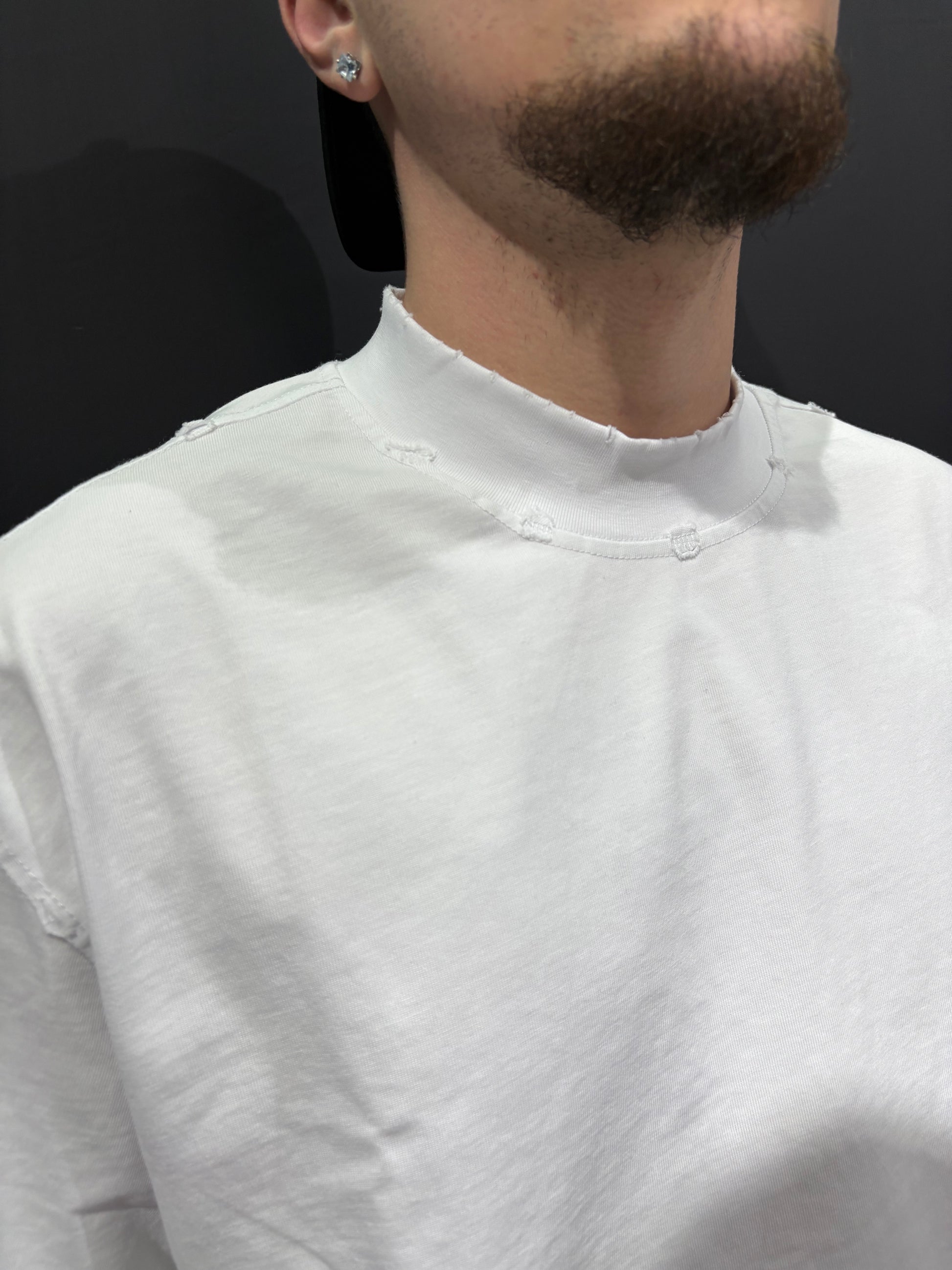 T-SHIRT WHITE COLLO - RowedStore